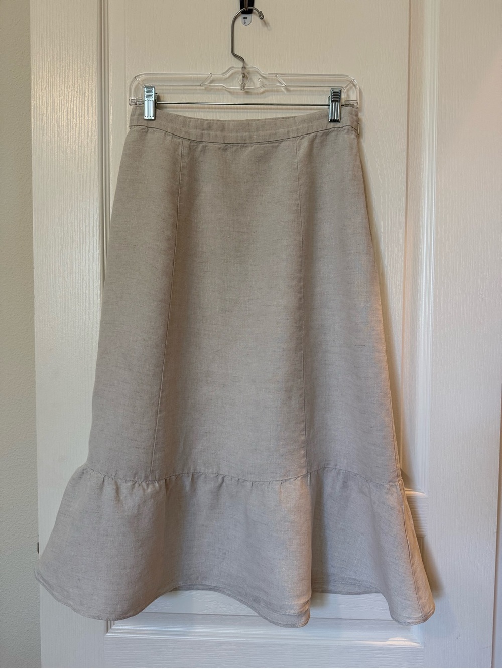 Aritzia Wilfred Chariot Linen Midi Skirt in Ecru